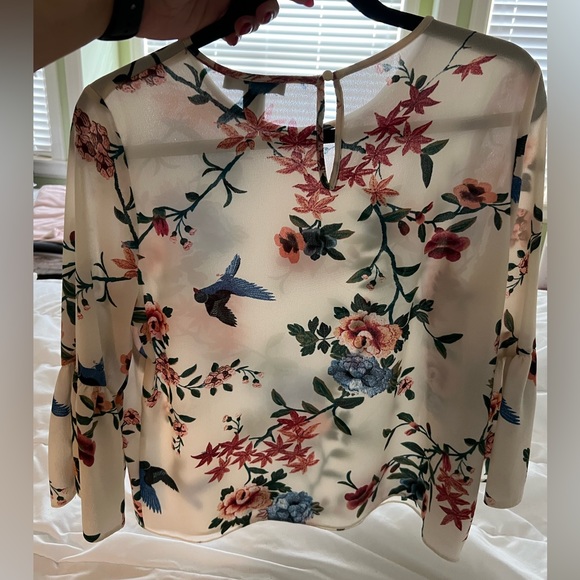 Women’s Blouse in size 12 - Picture 2 of 3